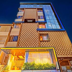 Super Townhouse Indiranagar
